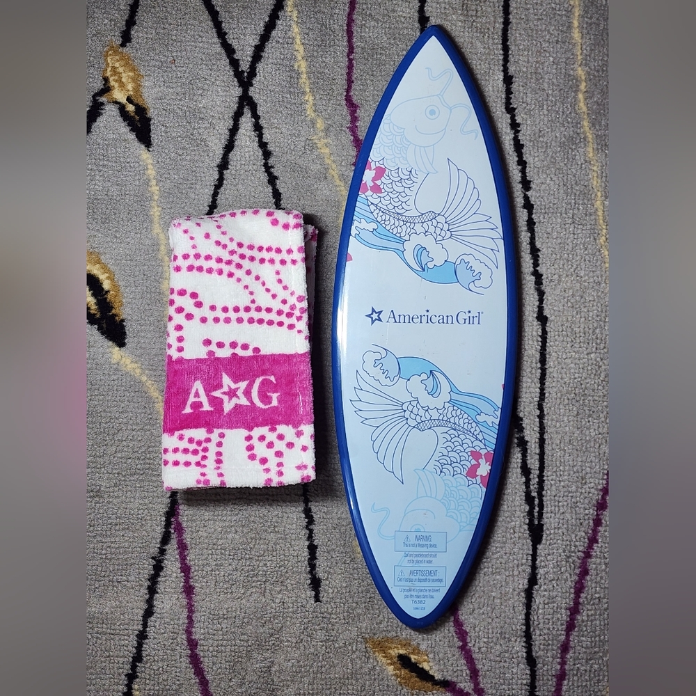 American Girl Kanani paddle board and towel